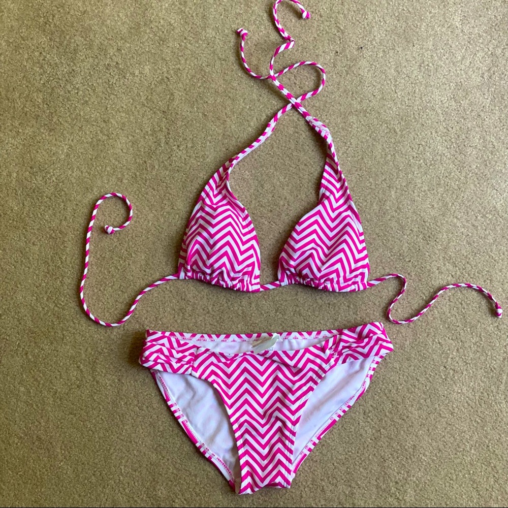 Old Navy Pink and White Chevron Bikini Set